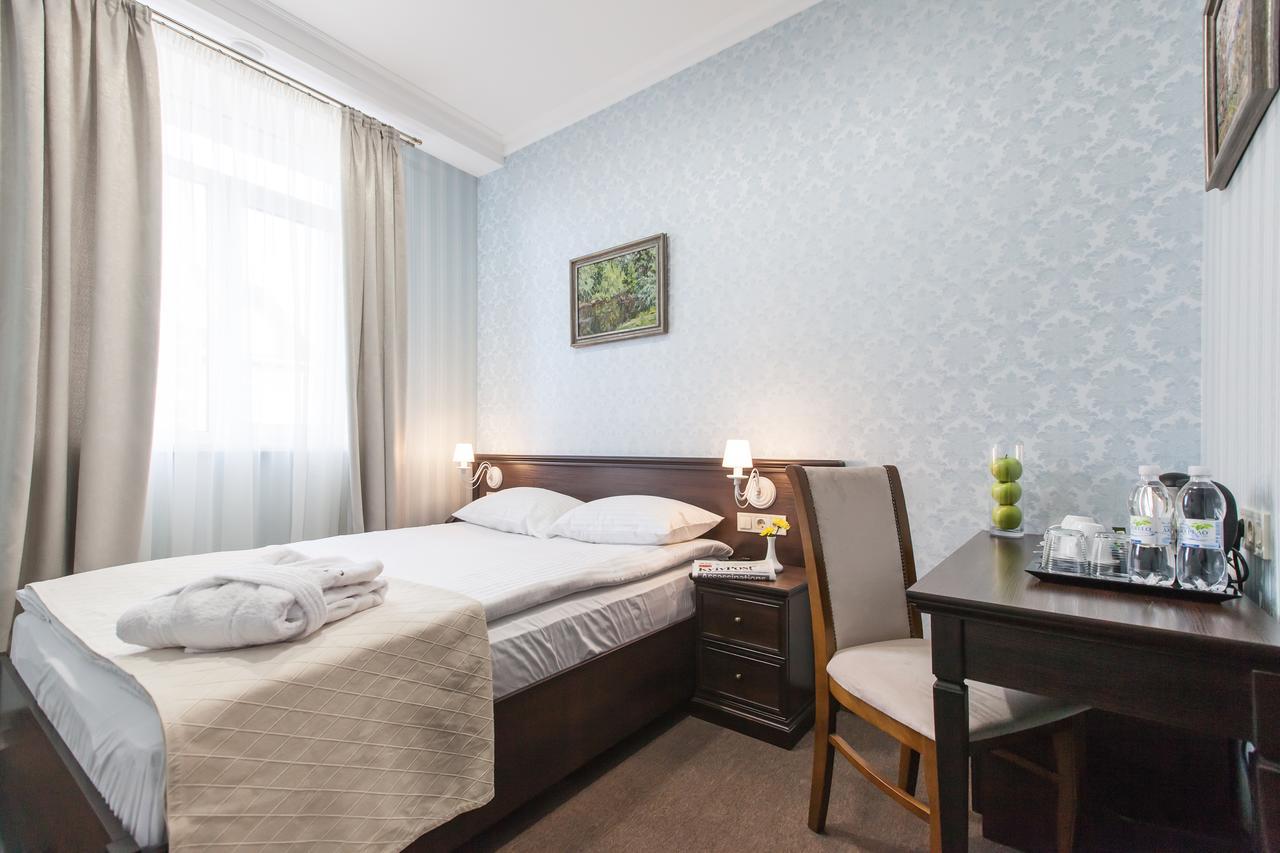 West Park Hotel Sofiivska Borshchahivka Εξωτερικό φωτογραφία