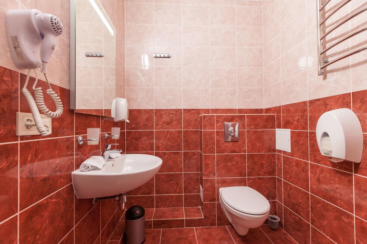 West Park Hotel Sofiivska Borshchahivka Εξωτερικό φωτογραφία