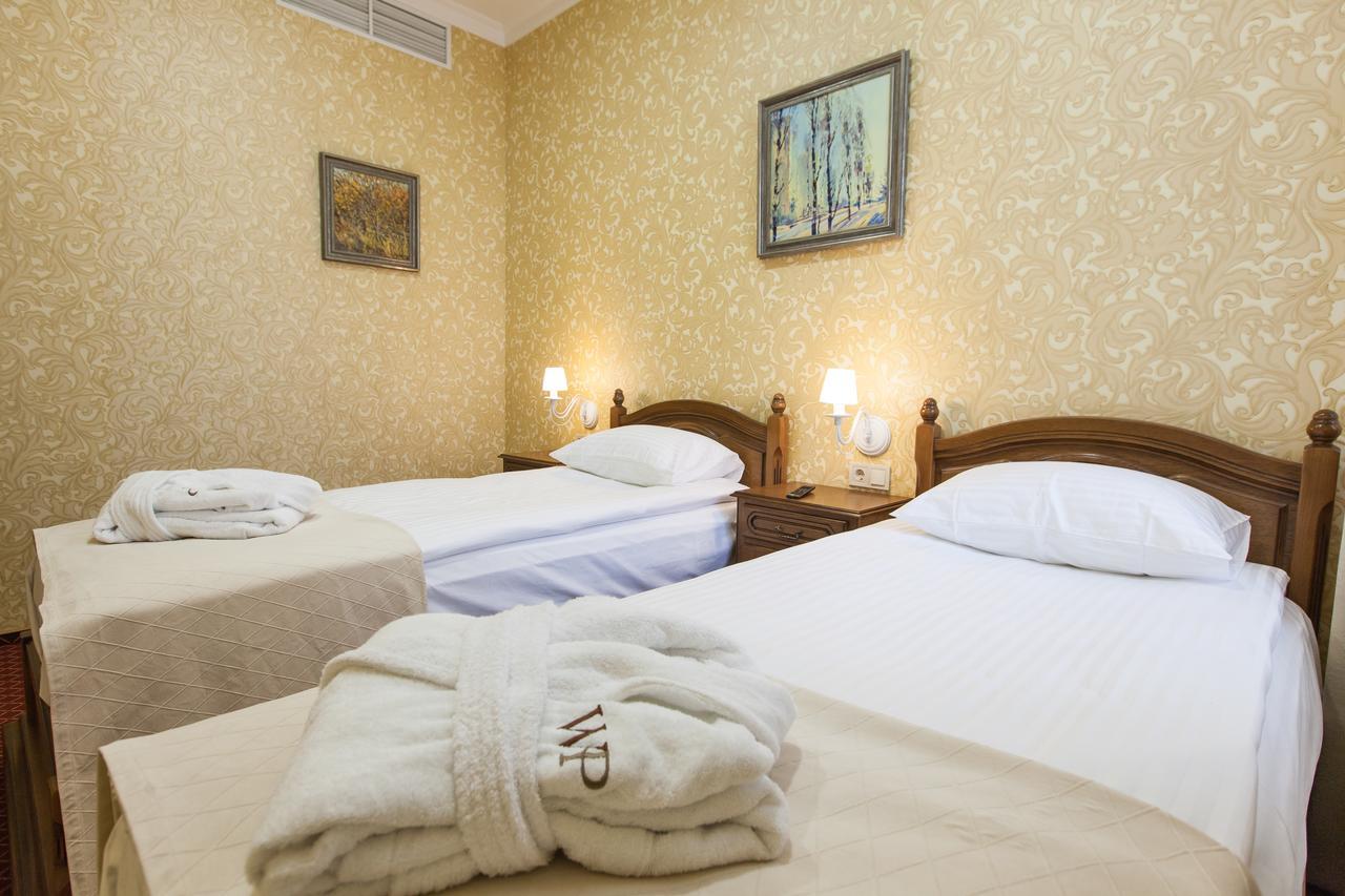West Park Hotel Sofiivska Borshchahivka Εξωτερικό φωτογραφία