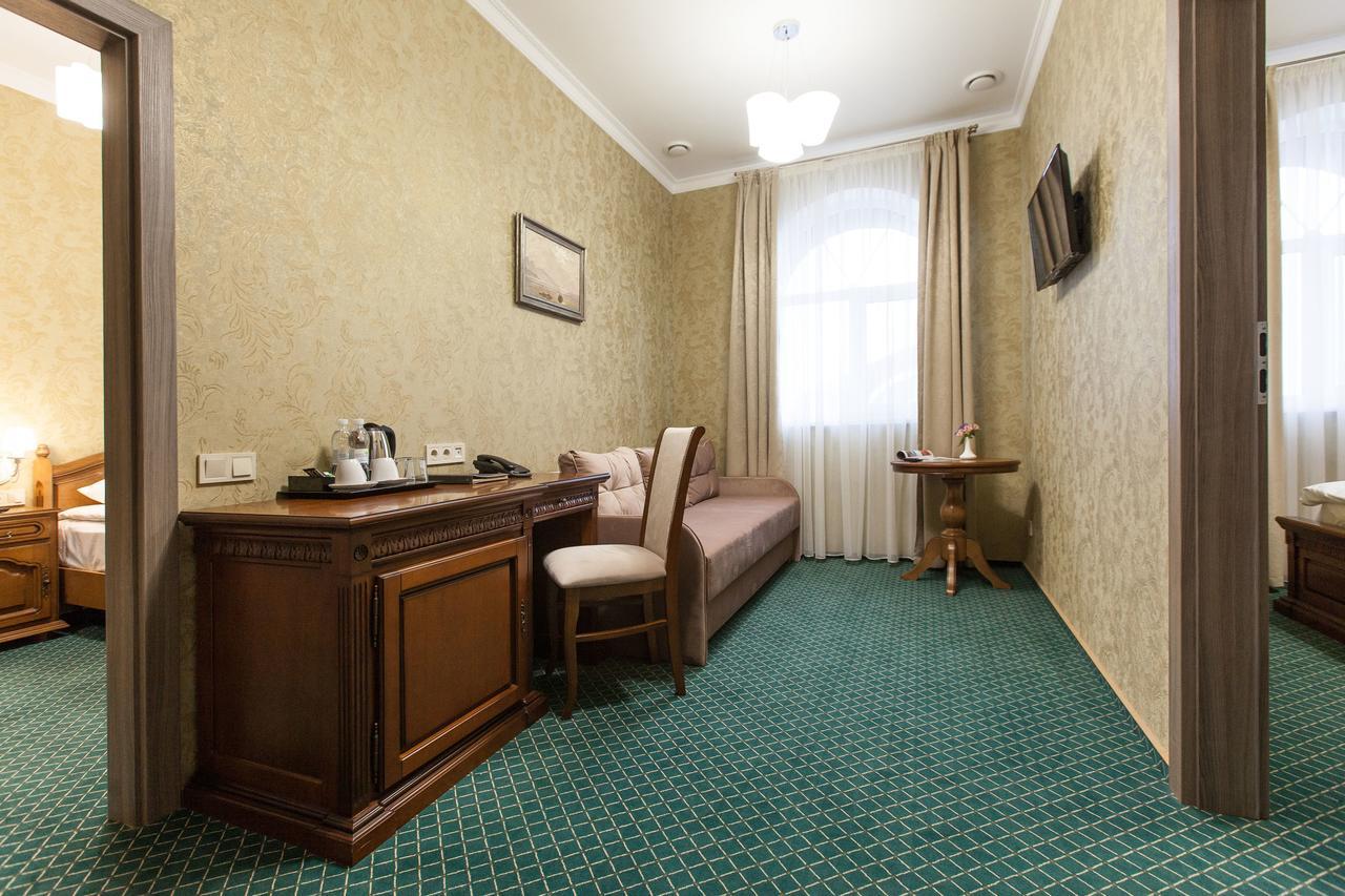 West Park Hotel Sofiivska Borshchahivka Εξωτερικό φωτογραφία