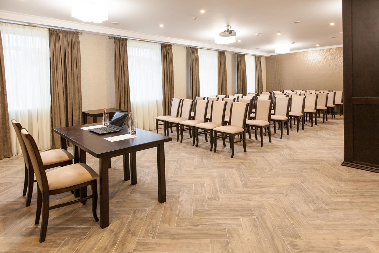West Park Hotel Sofiivska Borshchahivka Εξωτερικό φωτογραφία