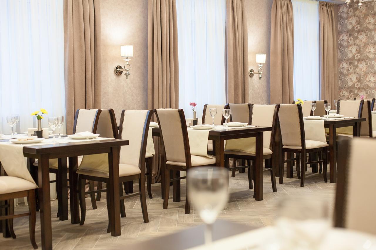 West Park Hotel Sofiivska Borshchahivka Εξωτερικό φωτογραφία