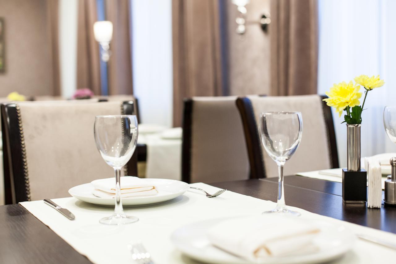 West Park Hotel Sofiivska Borshchahivka Εξωτερικό φωτογραφία