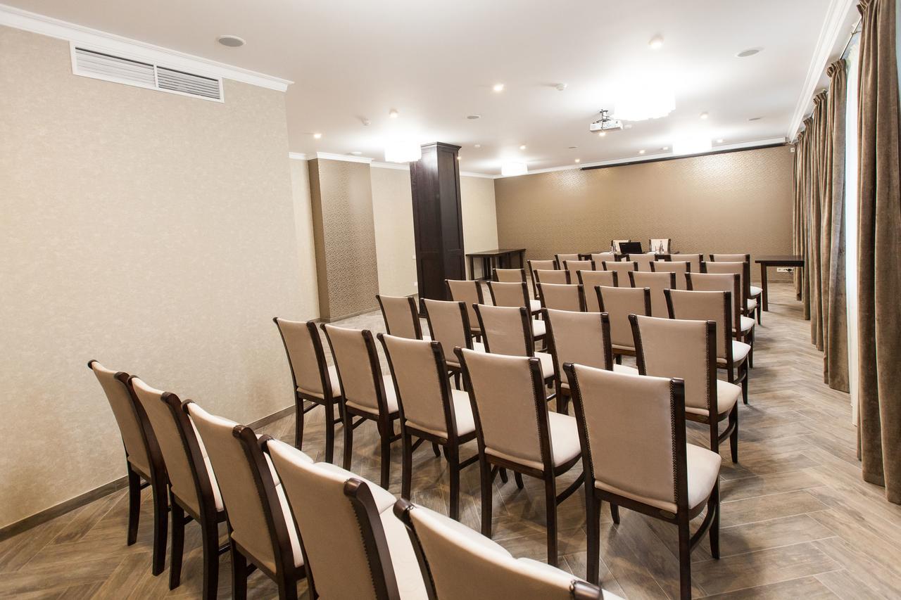 West Park Hotel Sofiivska Borshchahivka Εξωτερικό φωτογραφία