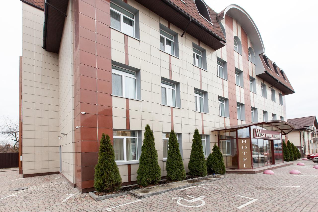 West Park Hotel Sofiivska Borshchahivka Εξωτερικό φωτογραφία