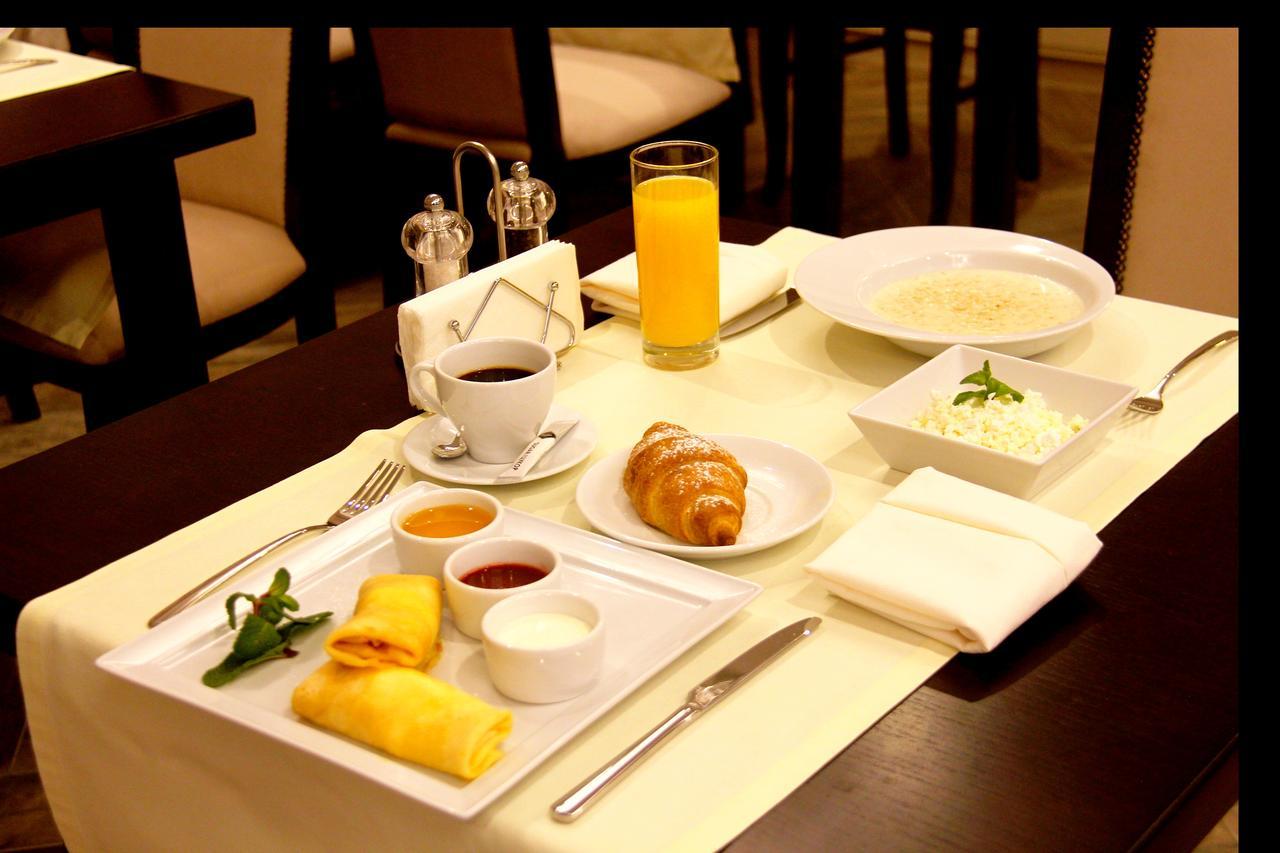 West Park Hotel Sofiivska Borshchahivka Εξωτερικό φωτογραφία